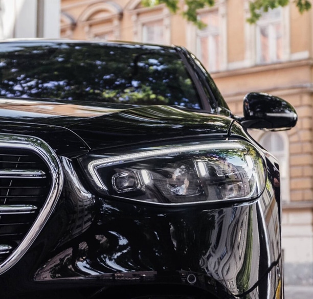 black Mercedes s class